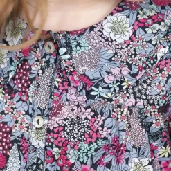 Blommig Blus Grå><noscript><img width=