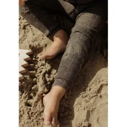 GOTS Fotlösa Strumpbyxor Licorice Peanut><noscript><img width=