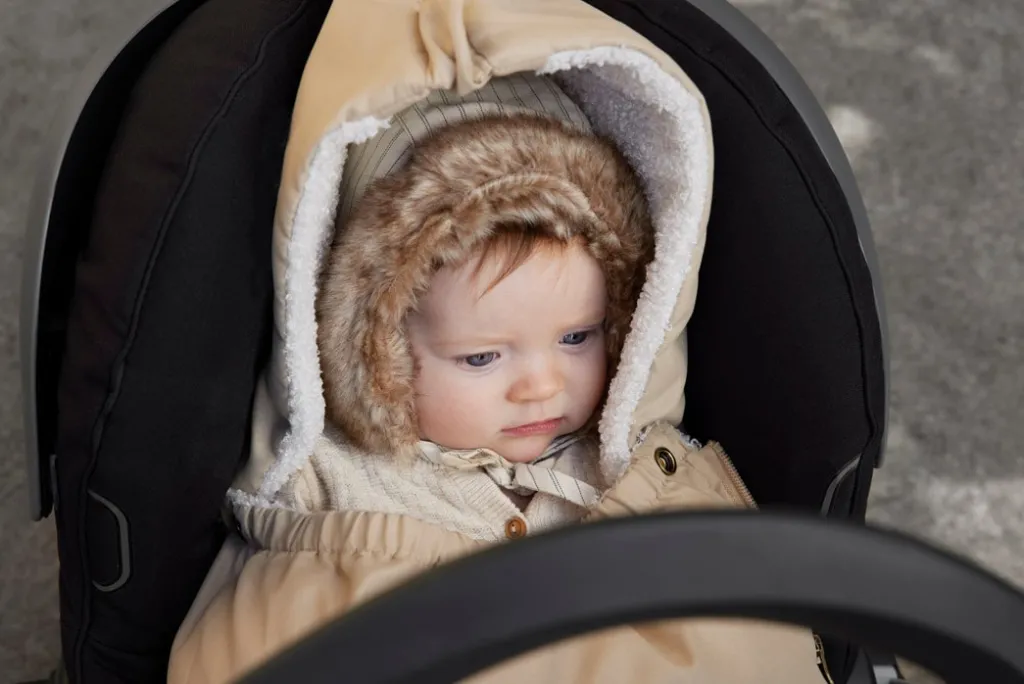 Åkpåse För Bilbarnstol Pure Khaki>Elodie