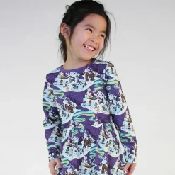 Långärmad T-shirt i Loganberry med vinterlandskap><noscript><img width=