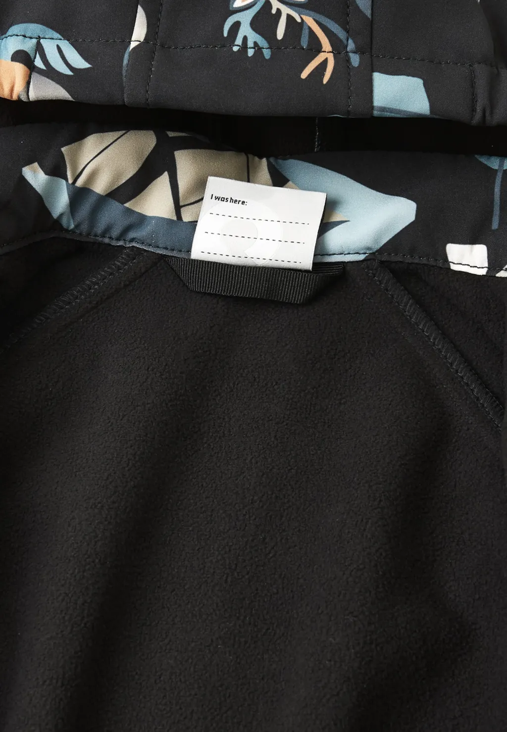 Mjosa Softshell Övergripande Black>Reima Hot