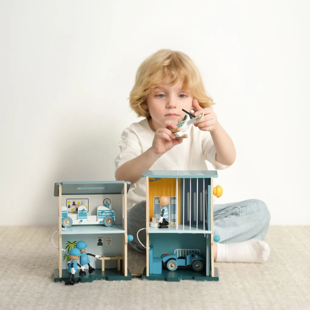 Polisstation Blå>Classic World Discount