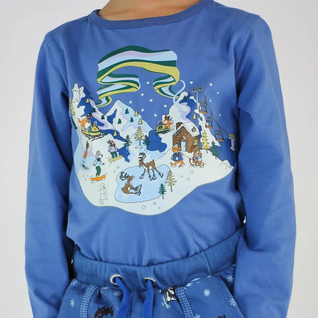 T-shirt i Federal Blue med vinterlandskapsdesign>Småfolk Clearance